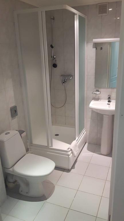 Hotel Plinksiu Plinkšės Buitenkant foto