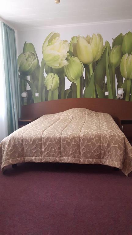 Hotel Plinksiu Plinkšės Buitenkant foto
